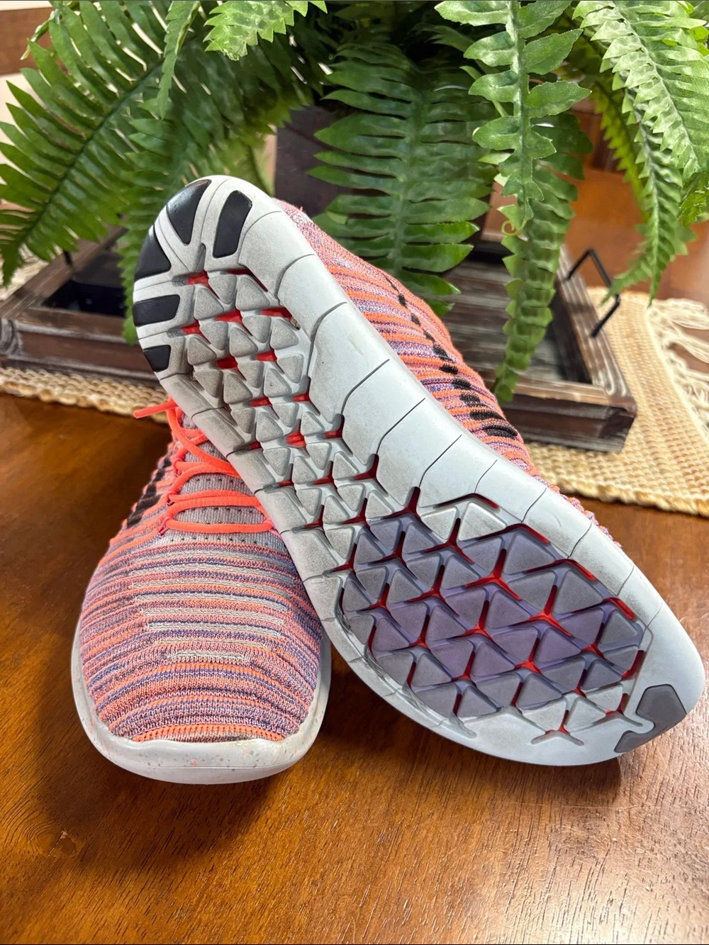 Nike Women’s Flyknit Trainers - Coral and Gray
